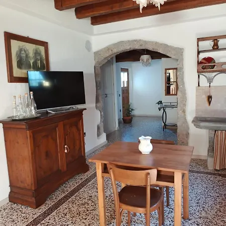 La Farie Bed & Breakfast *